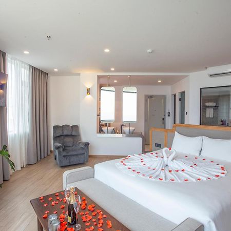 Pama Boutique Hotel & Bistro Da Nang Exterior photo