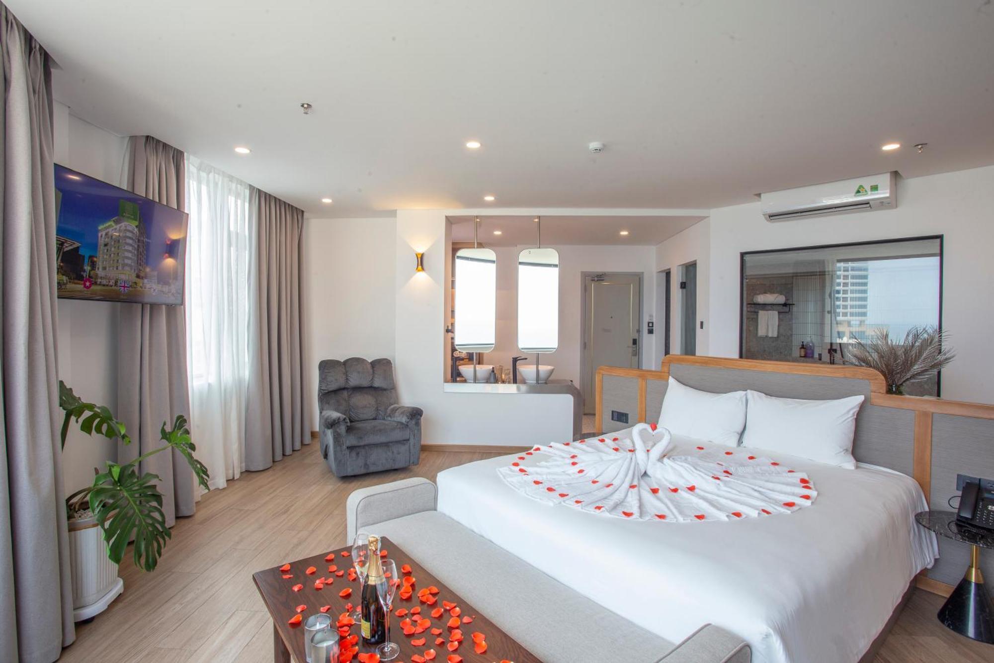 Pama Boutique Hotel & Bistro Da Nang Exterior photo