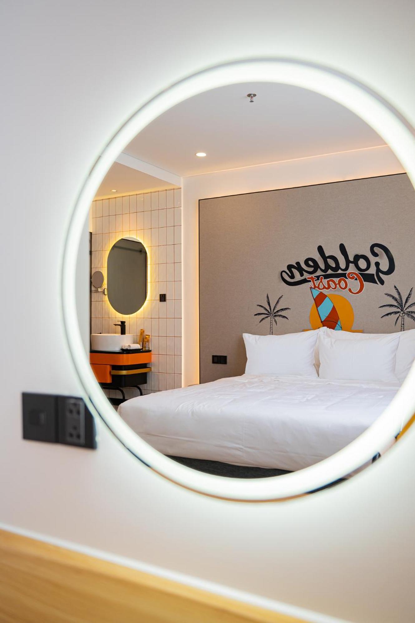 Pama Boutique Hotel & Bistro Da Nang Exterior photo